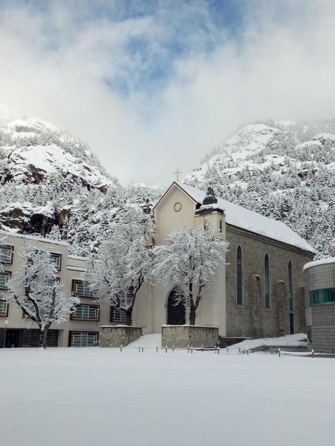 Gran Hotel - Balneario De Пантикоса Екстериор снимка
