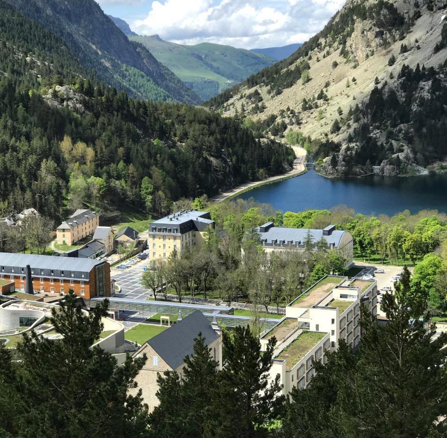 Gran Hotel - Balneario De Пантикоса Екстериор снимка