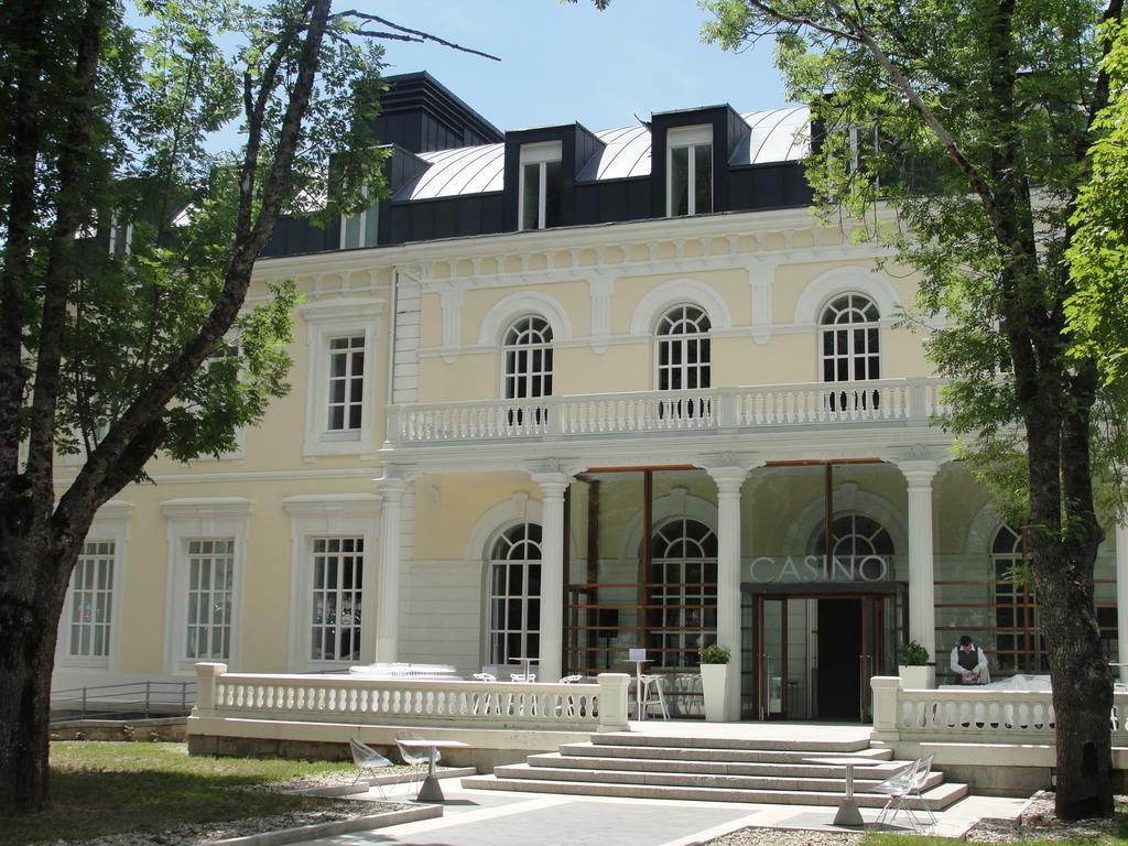 Gran Hotel - Balneario De Пантикоса Екстериор снимка